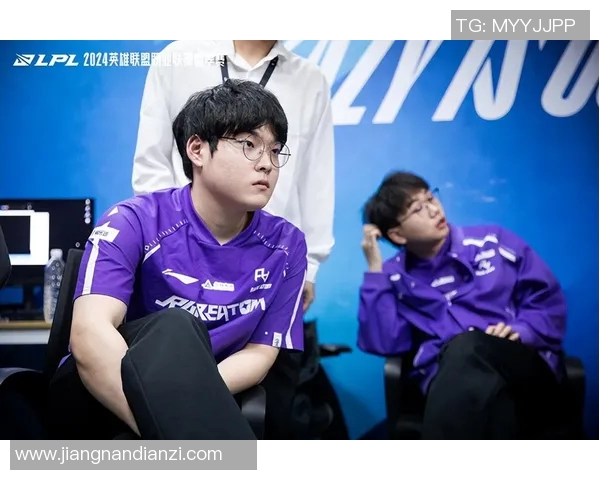 英雄联盟赛场上LNG战队逆袭之路的艰辛与荣耀全景回顾